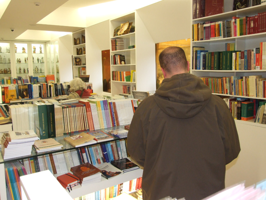Livraria Santa Joana no Facebook