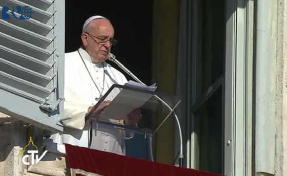 Regina Coeli: “Aprender todos os dias na escola de amor de Jesus”