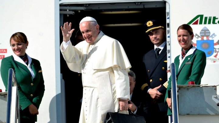 Egito: Papa fala aos jornalistas no avião de regresso a Roma