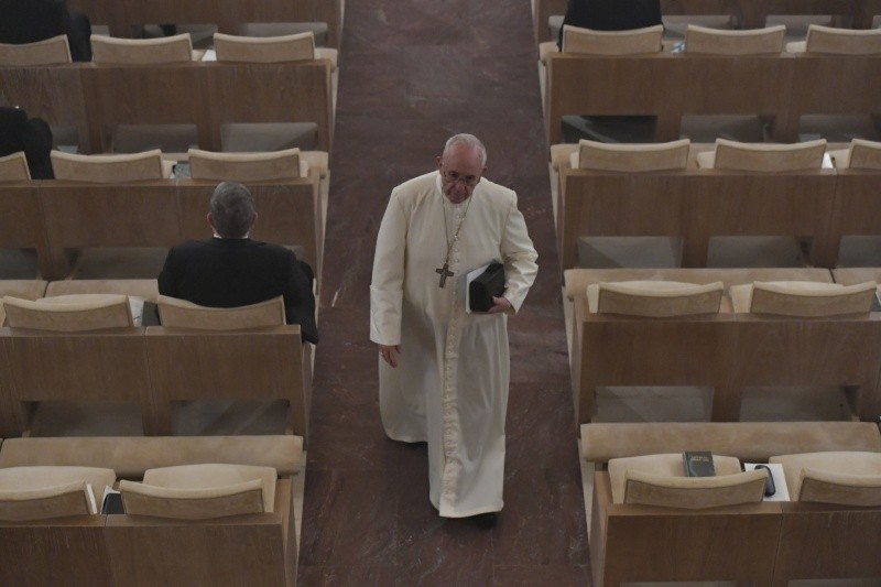 Vaticano: «Dei-me conta de ser sedento», a 3ª meditação