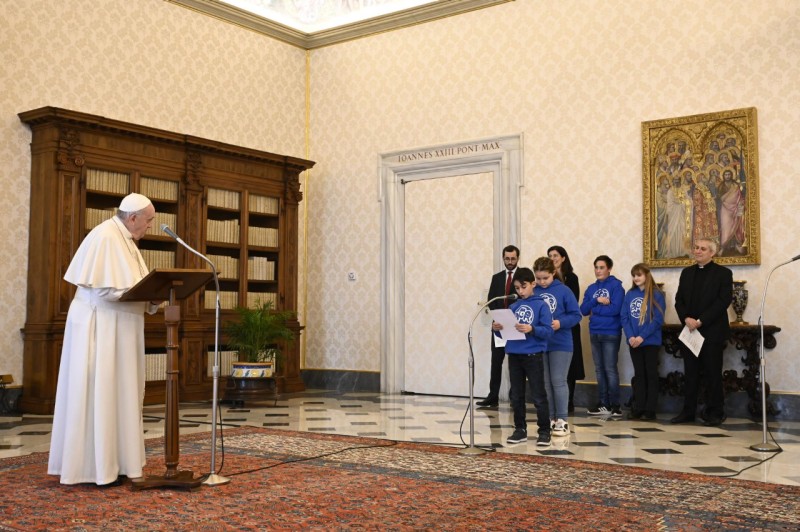 Ângelus: «Pedir a Jesus a cura», afirma o Papa Francisco