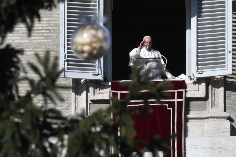 Ângelus: «Maria está connosco na luta», afirma o Papa