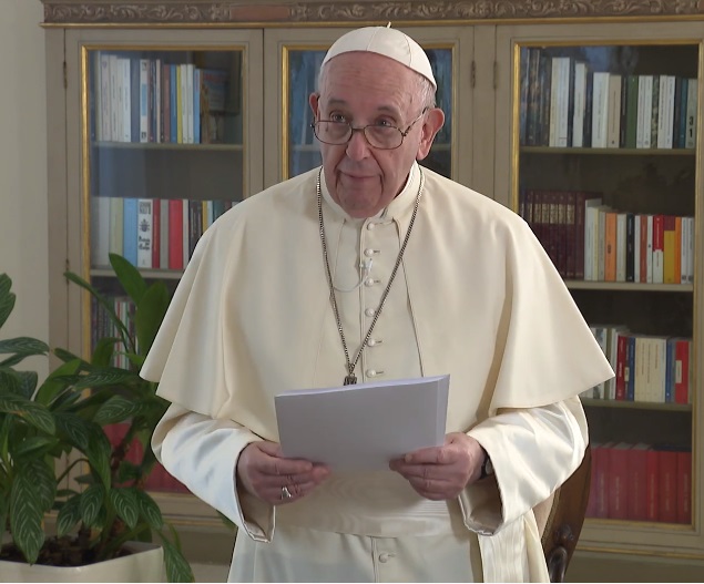 Papa escreve aos esposos por ocasião do ano «Familia Amoris Laetitia»