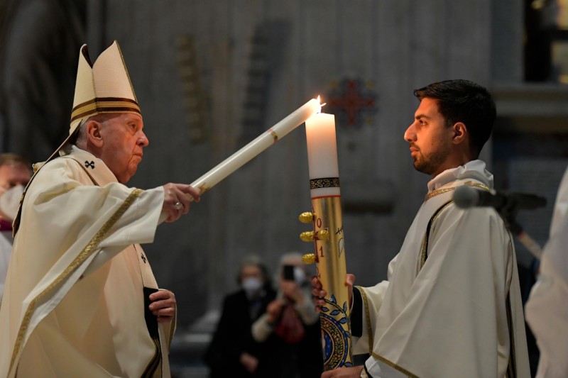 Vigília Pascal: «É possível recomeçar sempre», papa Francisco