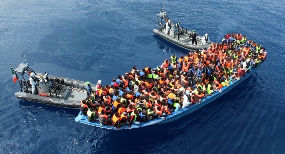 Refugiados: Santa Sé pede “corredores humanitários”