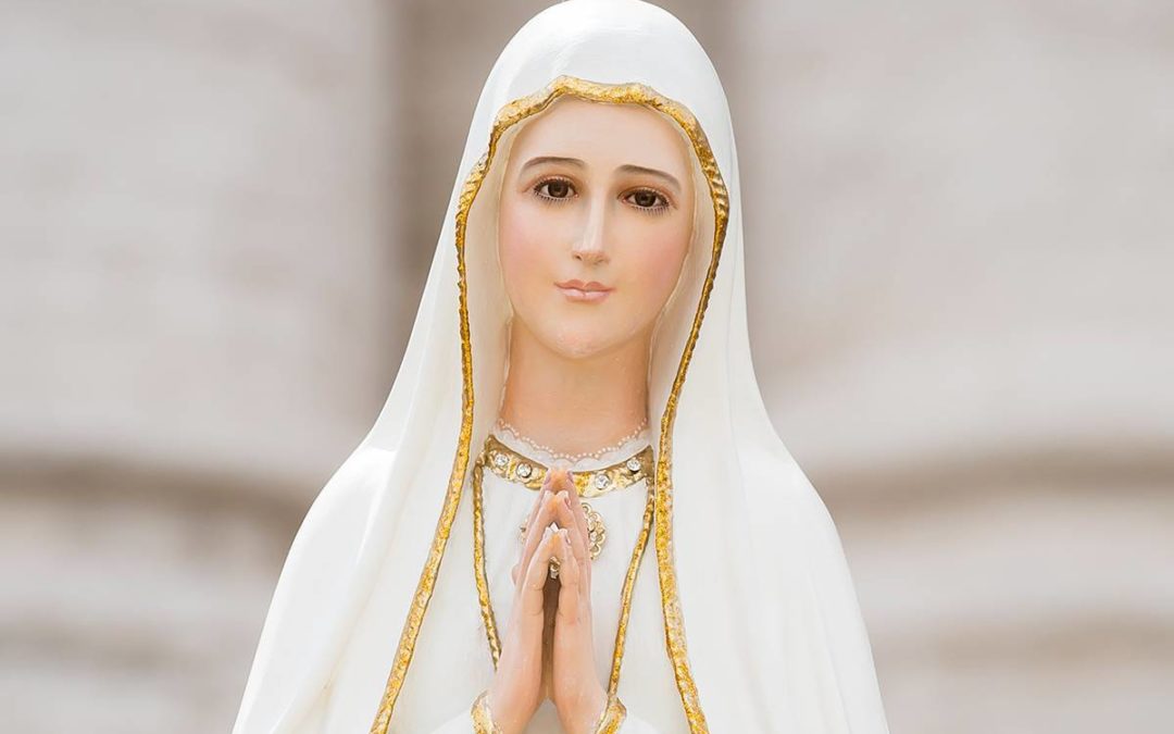 Imagem peregrina de Nossa Senhora de Fátima na Diocese de Versailles